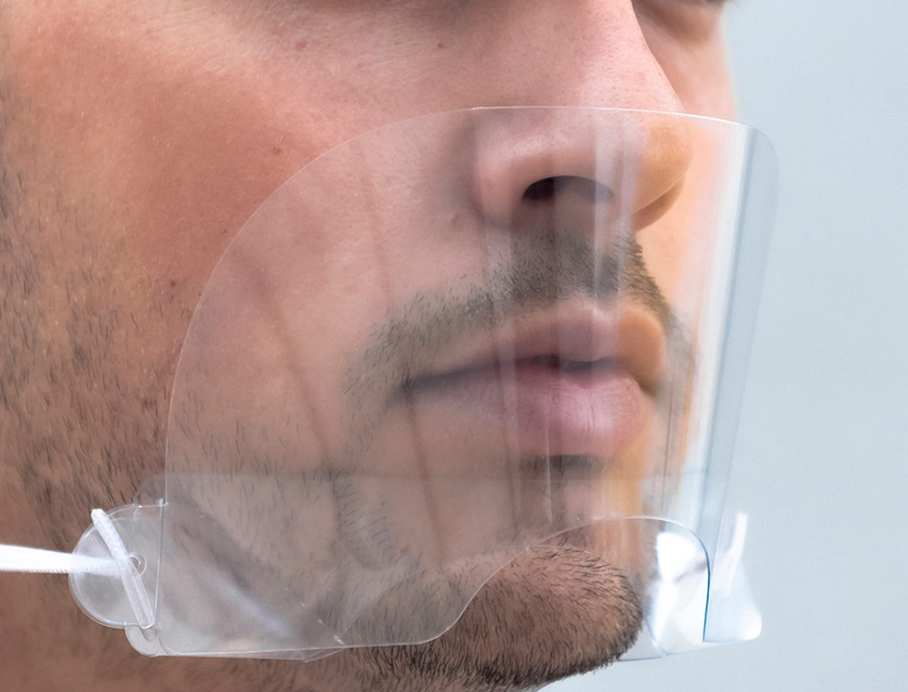 PANTALLA PROTECTORA BUCONASAL LEIBAN CON PROTECTOR PARA BARBILLA MATERIAL PET 17X8,5 CM