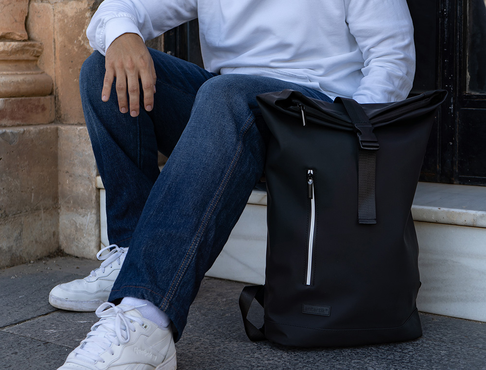 MOCHILA ANTARTIK ROLL PACK WATERPROOF ENROLLABLE GRAN CAPACIDAD COLOR NEGRO 480X130X280 MM