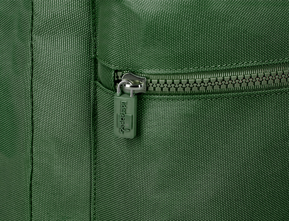 MOCHILA LIDERPAPEL CORE CON COMPARTIMENTO LATERAL ELASTICO VERDE MILITAR 15 L 400X125X300 MM
