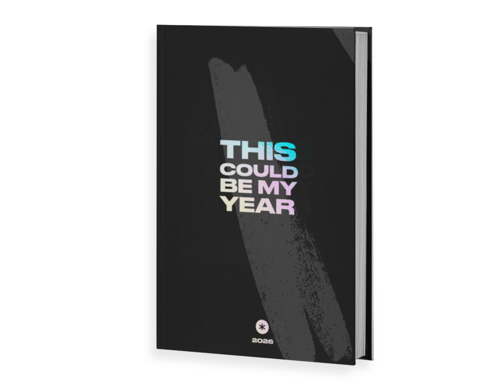 AGENDA ENCUADERNADA ANTARTIK MY YEAR A5+ 2026 DÍA PÁGINA NEGRO PAPEL 80G FSC