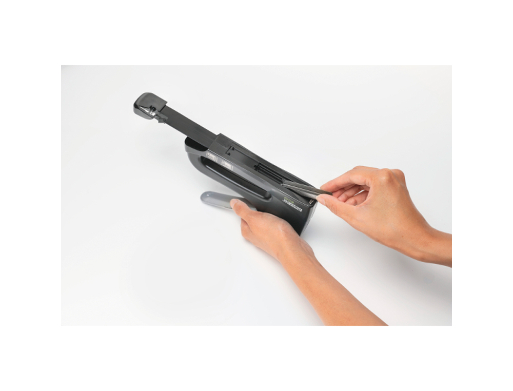 GRAPADORA RAPID CLAVADORA ECO COLOR NEGRO UTILIZA GRAPAS Nº 13 Y Nº 53