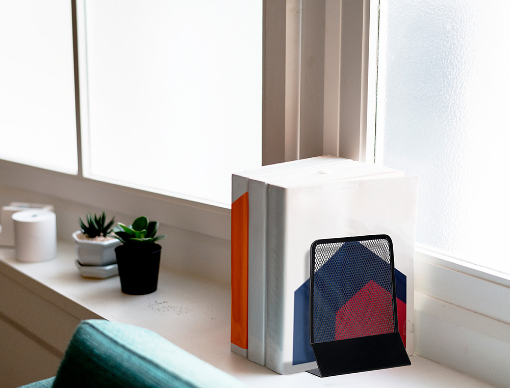 APOYALIBROS METALICO Q-CONNECT KF15098 REJILLA NEGRO JUEGO 165X152X135 MM