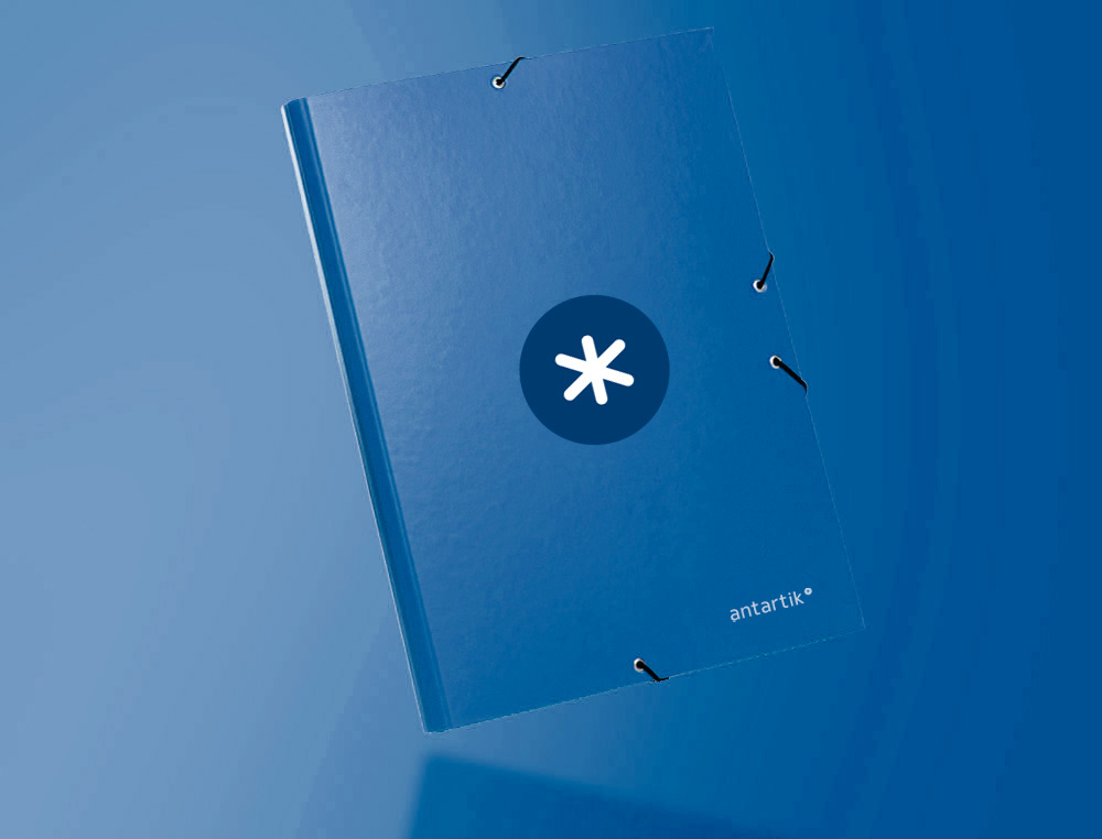CARPETA ANTARTIK GOMAS TRES SOLAPAS CARTON FORRADO A4 COLOR AZUL MARINO