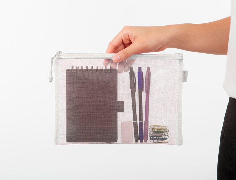 BOLSA ZIPPER BAG LIDERPAPEL POLIESTER TRANSPIRABLE MULTIUSOS DIN A5 BLANCO