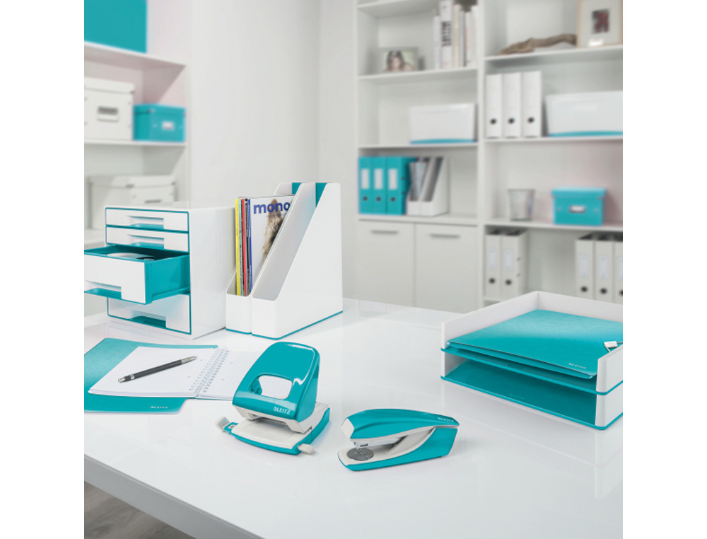 CARPETA LEITZ WOW PLASTICO RIGIDO DIN A4 CON PINZA SUPERIOR COLOR TURQUESA